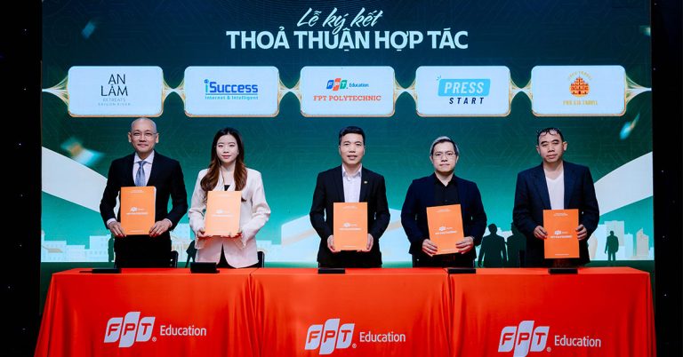 Press-Start-FPT-Polytechnic-MOU